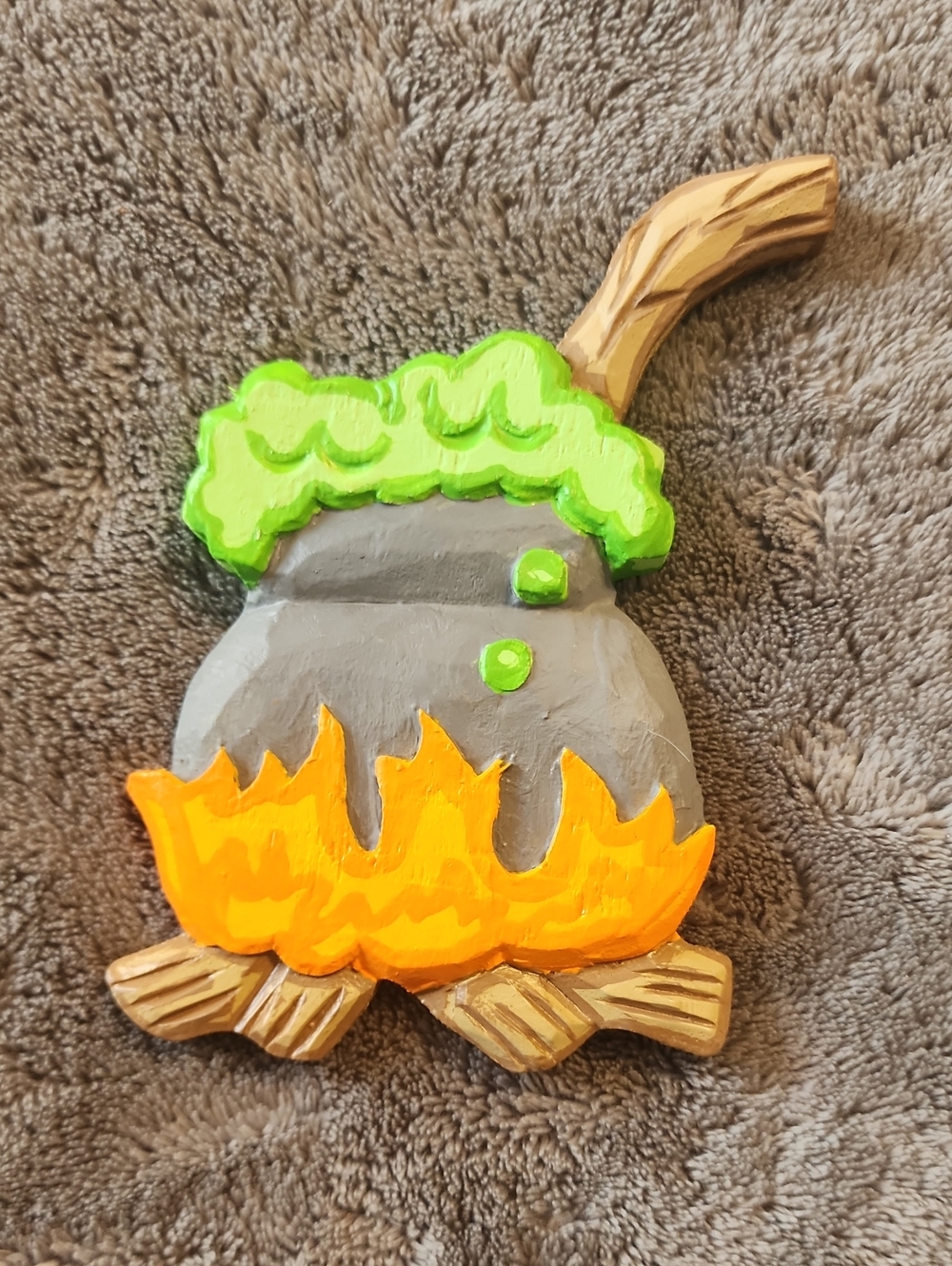 Wooden Painted Bubbling Cauldron Decor!